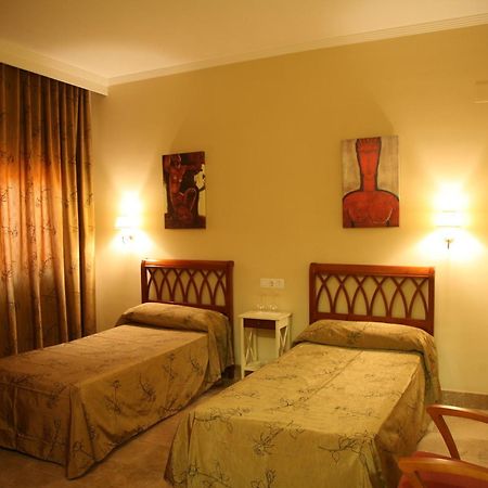 Hotel Torre Del Oro La Rinconada Kültér fotó