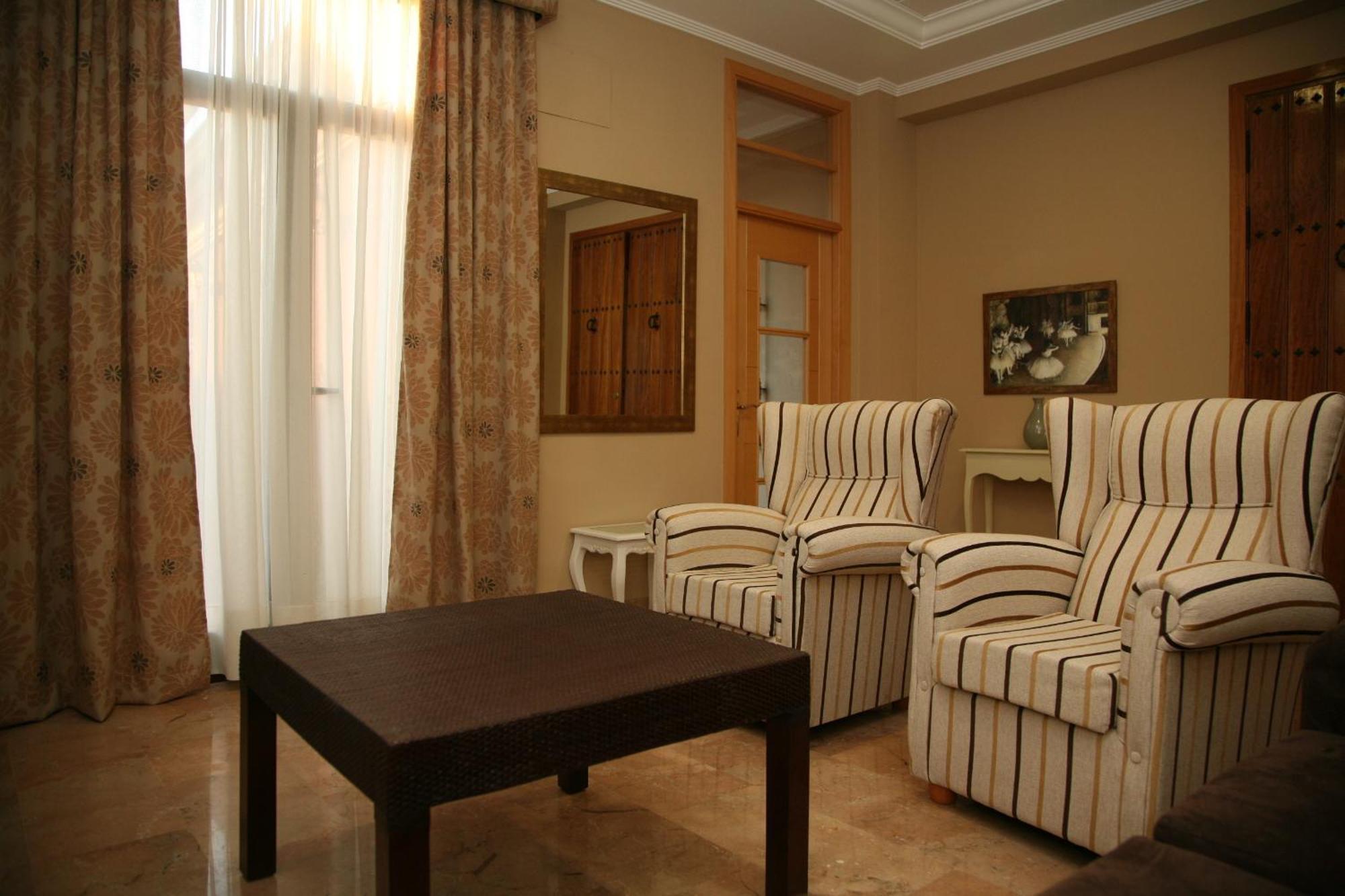 Hotel Torre Del Oro La Rinconada Kültér fotó