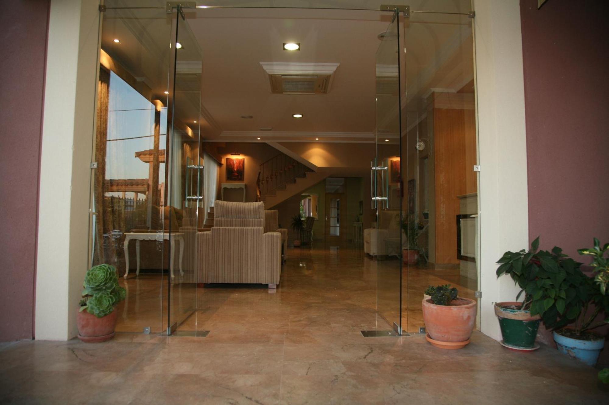 Hotel Torre Del Oro La Rinconada Kültér fotó